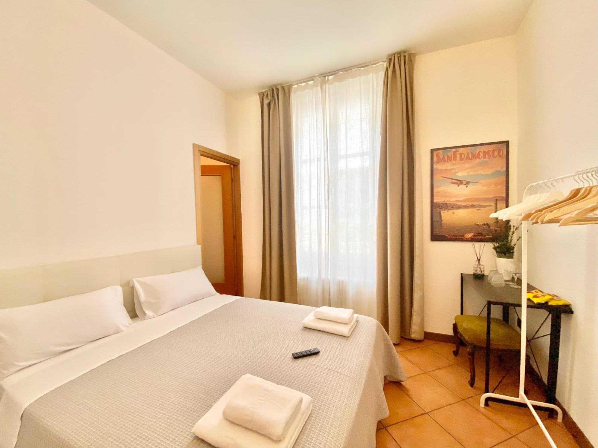 I Portici Del Centro Hotel Como Bagian luar foto
