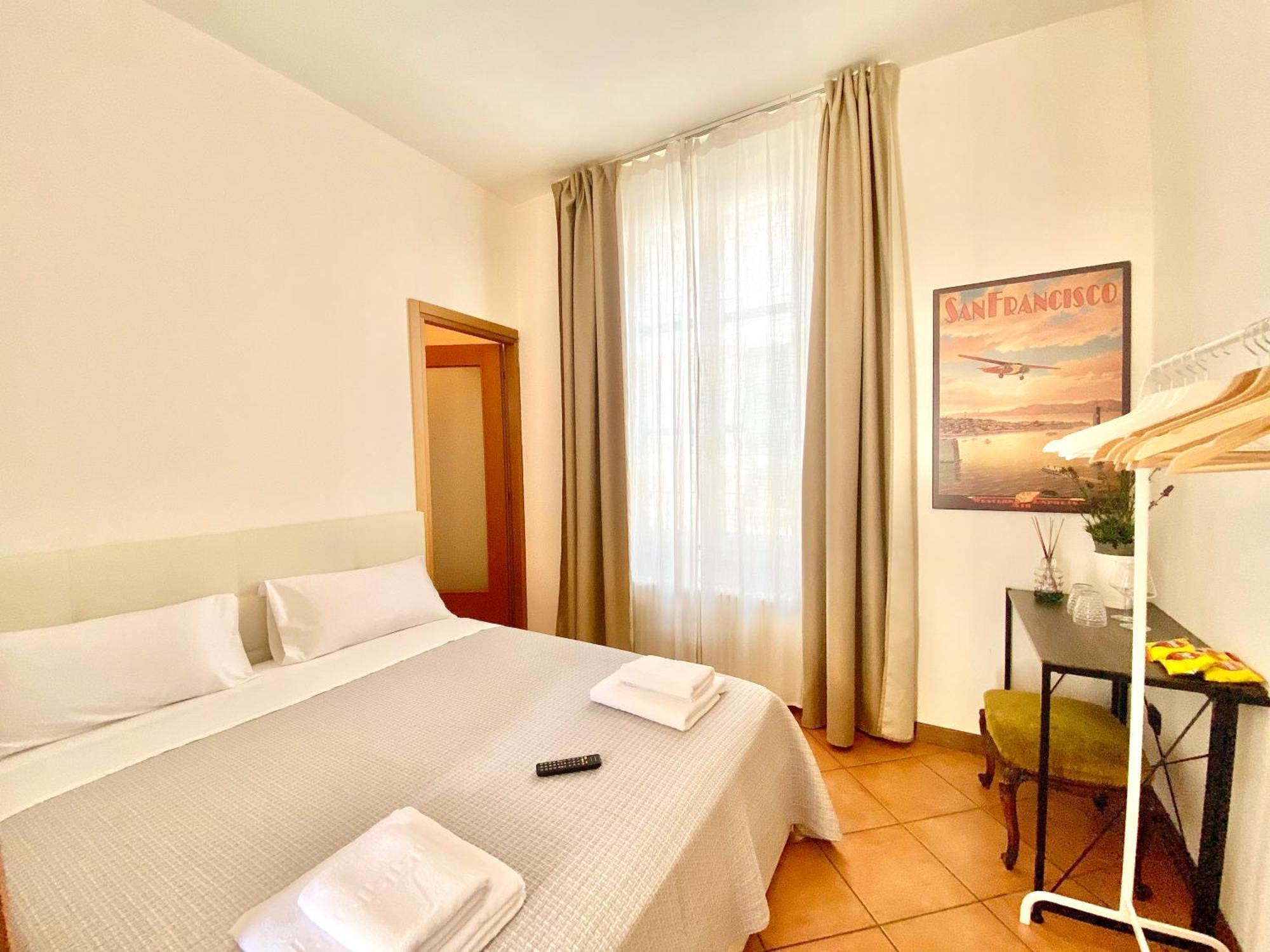I Portici Del Centro Hotel Como Bagian luar foto